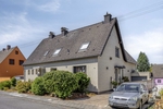 Echtes Raumwunder auf großem Sonnen-Grundstück in guter Wohnlage. Hier ist flexible Nutzung möglich! - Zweifamilienhaus Weilerswist | Angebot:27317017